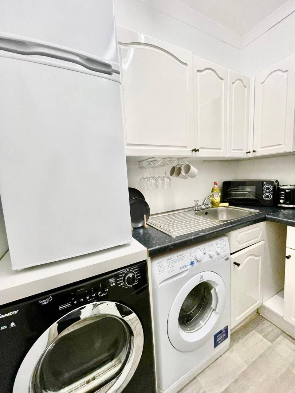Appartamento Cosy Stylish Dumbarton Flat Esterno foto